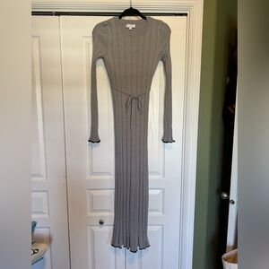 Elegant Gray Long Sleeve Dress